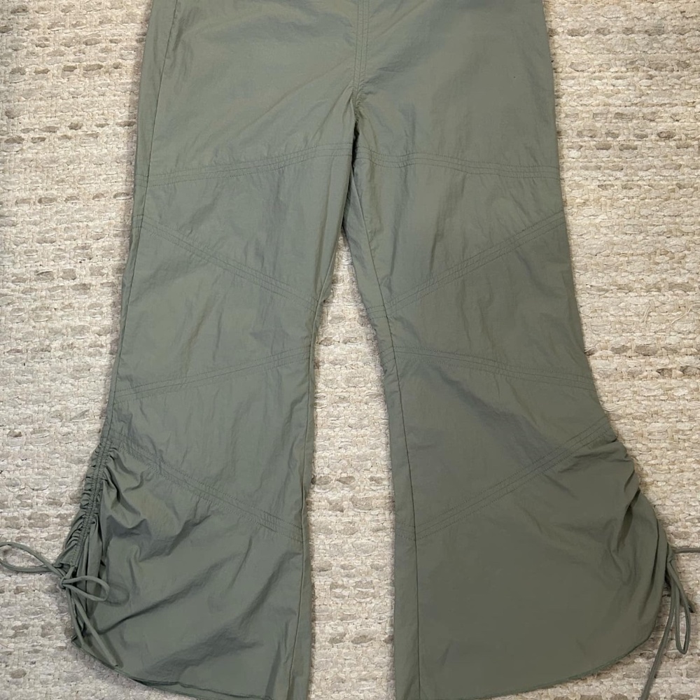 Silence + Noise/Hunter Green/ Capri Pants